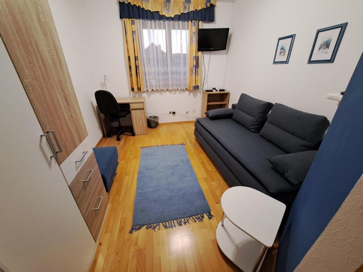 Appartement Poelzl Oeblarn Region Schladming Dachstein Oblarn المظهر الخارجي الصورة